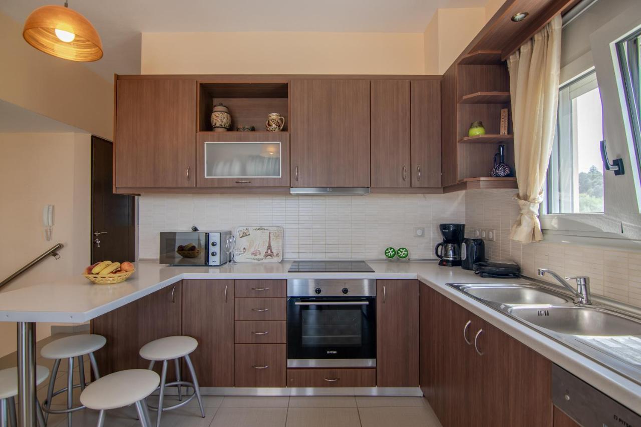 Yanni'S Villas Adelianos Kampos Buitenkant foto