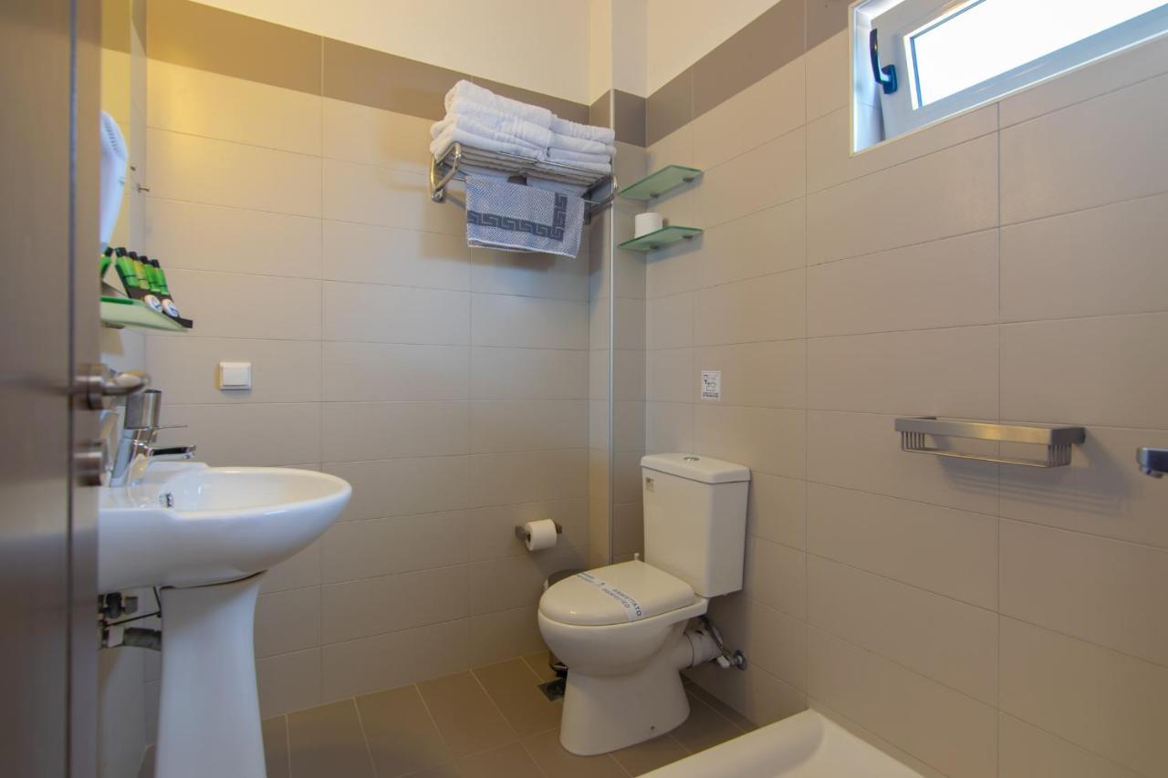 Yanni'S Villas Adelianos Kampos Buitenkant foto